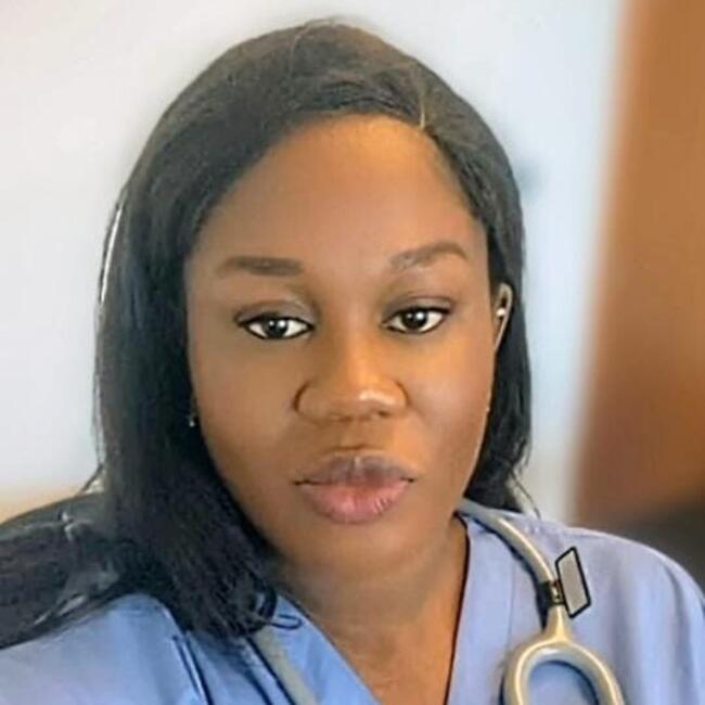 جليسة أطفال في الريان: Cynthia