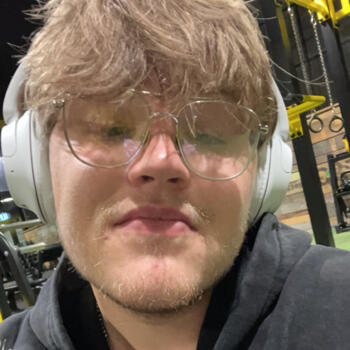 Babysitter in Nelson: Jovaan