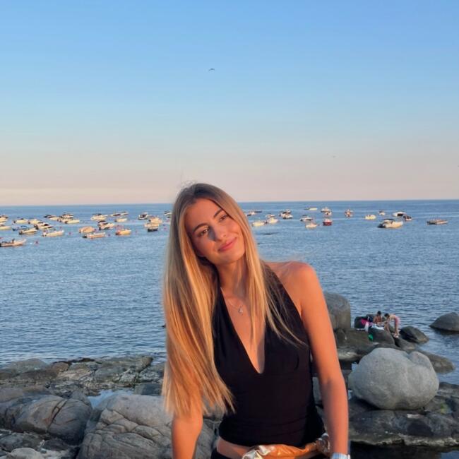 Babysitter in Manresa: Lorena