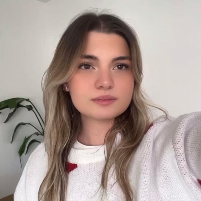 Babysitter in Béziers: Alice