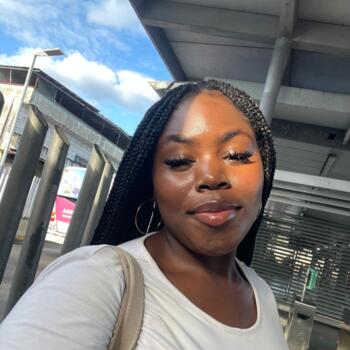 Babysitter Panama City: Carla