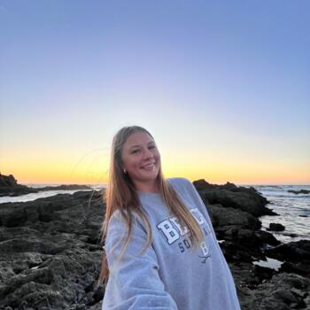 Babysitter in Oviedo: Macey