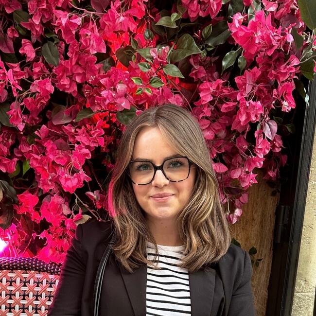 Babysitter in Tours: Lara