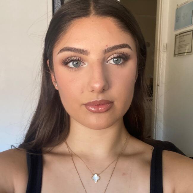 Babysitter in Melbourne: Opal-Rose