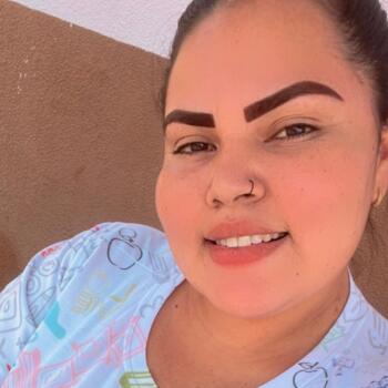 Babysitter in Cuiabá: Layane