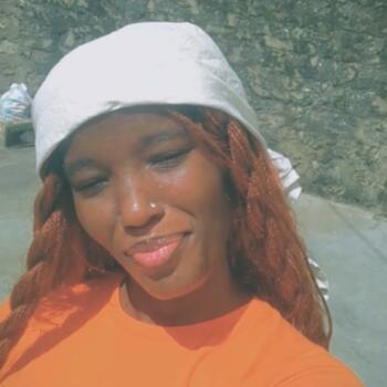 Babysitter in Mombasa: Natalia