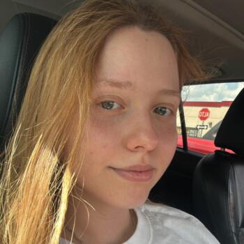 Babysitter in Caucel: Jennifer