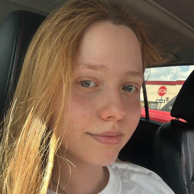 Babysitter in Caucel: Jennifer