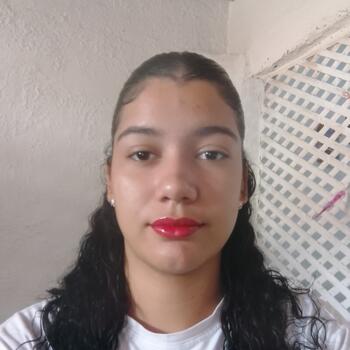 Babysitter in Caracas: Maria