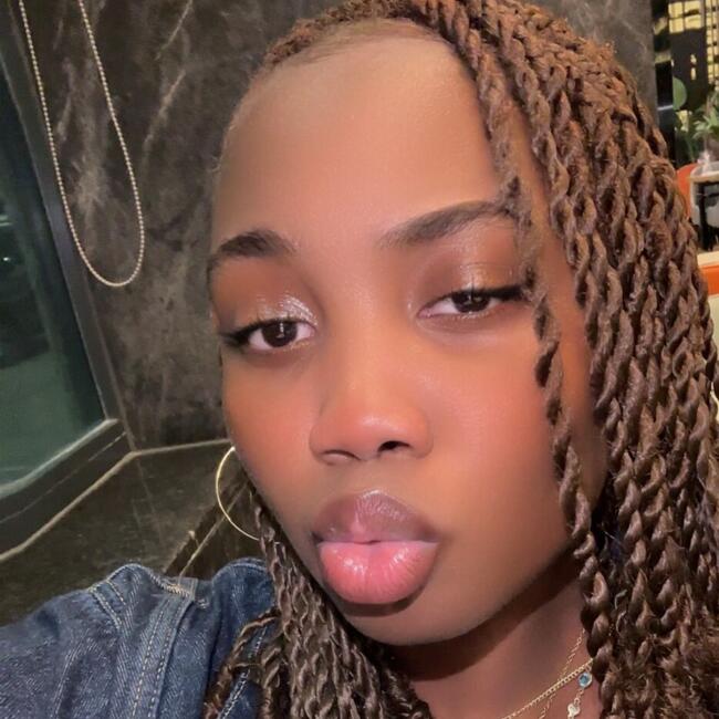 Childminder in Loures: Djarai