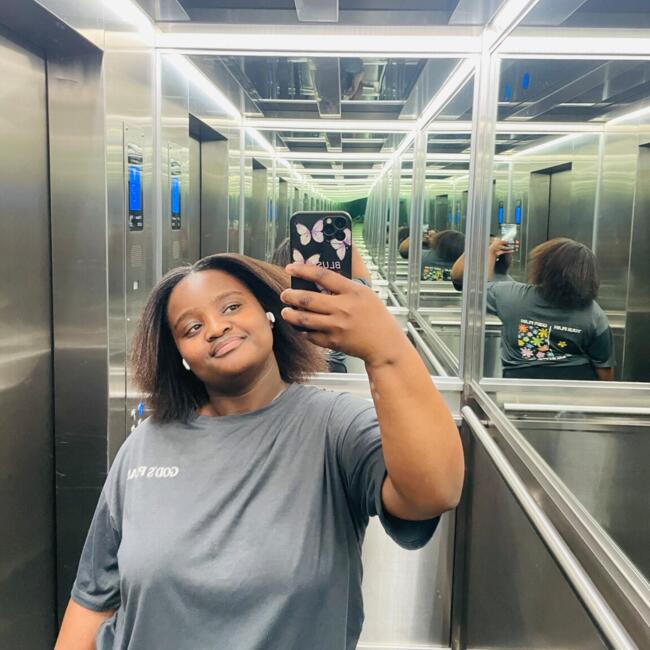 Babysitter in Cape Town: Lindelwa
