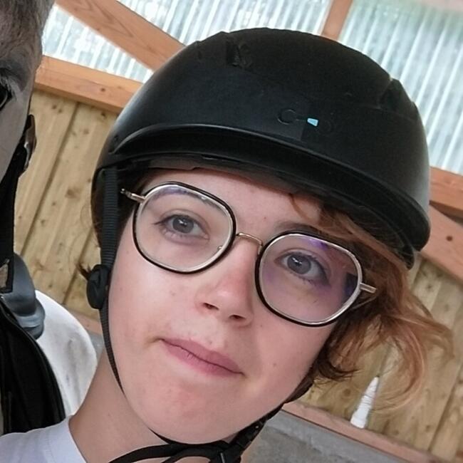 Babysitter in Bernay: Manon