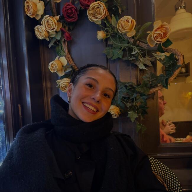 Babysitter in Cigogné: Lisa