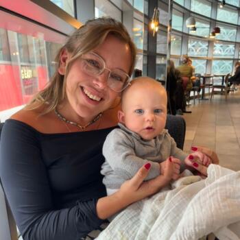 Babysitter in Hampton: Lara