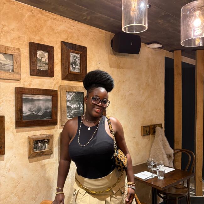 Babysitter in Nantes: Leila