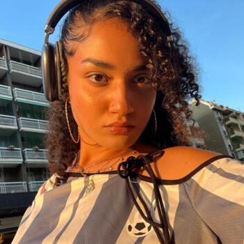 Babysitter in Faro: Zoe