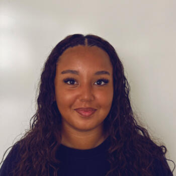 Babysitter in Clermont-Ferrand: Nesrine