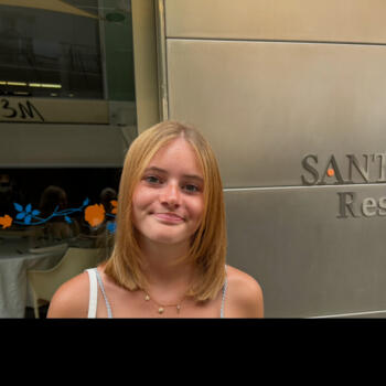 Babysitter Middelkerke: Nina