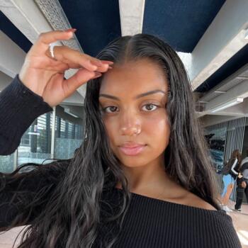 Babysitter in Cascais: Yasmin