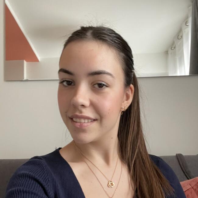 Babysitter in Maisnières: Jeanne