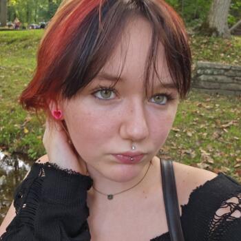 Babysitter in Steelville (Missouri): Michaela
