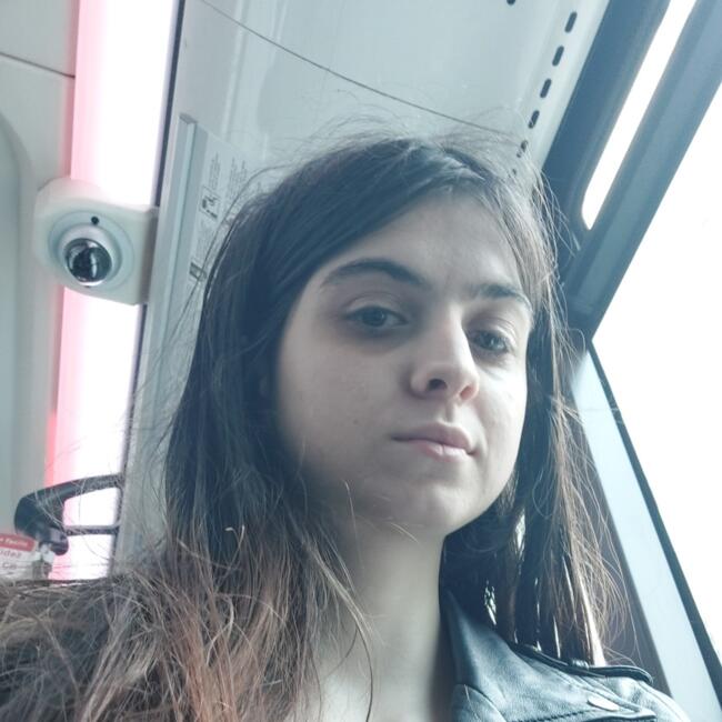 Babysitter in Villeurbanne: Estelle