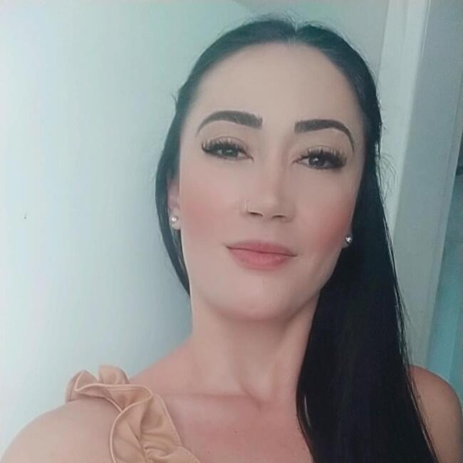 Emprego de babá em Balneário Camboriú: Diana