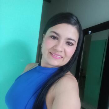 Niñera Villavicencio: Flor Stella