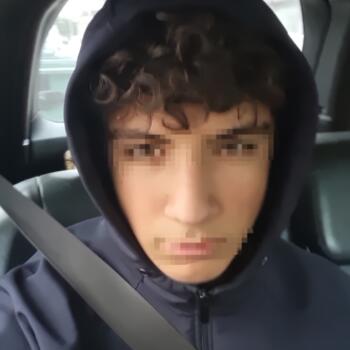 Babysitter στην περιοχή Κρυονέρι: Alex