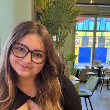 Babysitter in Fontaine: Mia