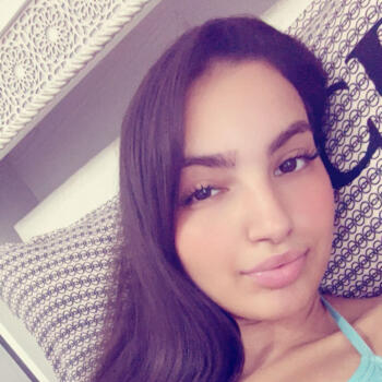 Babysitter in Levallois-Perret: Linda