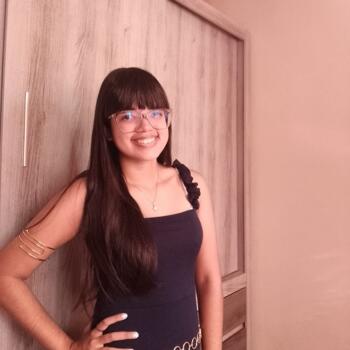 Babysitter in Paulista: Manuella