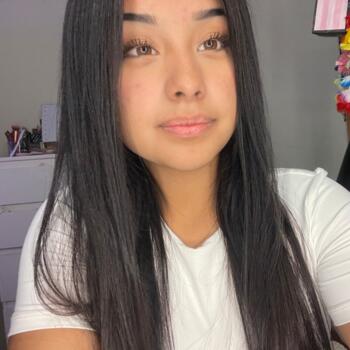 Niñera en Sant Boi de Llobregat: Maily Angélica