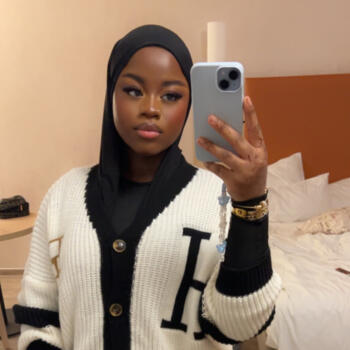 Nanny în Paris: Lalla