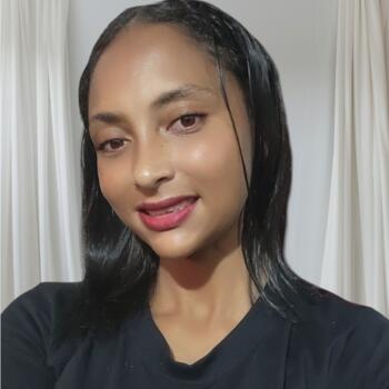 Família Itajaí: Debora