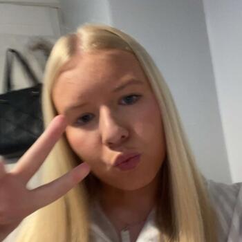 Babysitter in Oldham: Caelan