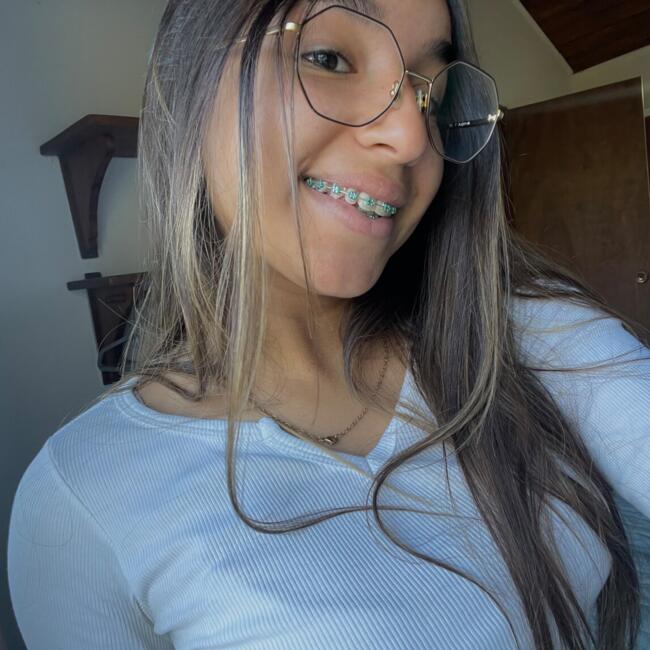 Babysitter in Salinas: Iara