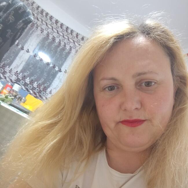 Babysitter in Dorohoi: Lumi