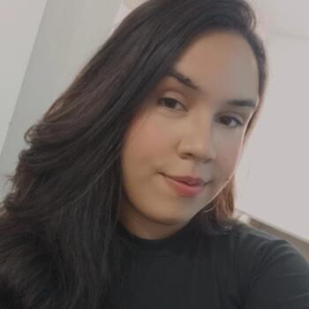 Emprego de babá em Brasília: Brenda