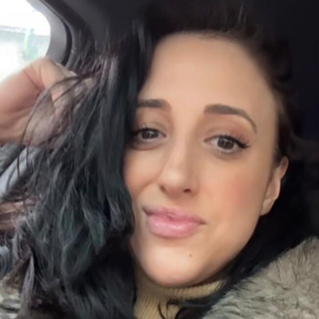 Babysitter Job in Berlin: Yasmin