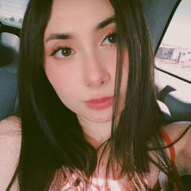 Babysitter in Ciudad Juárez: Mía