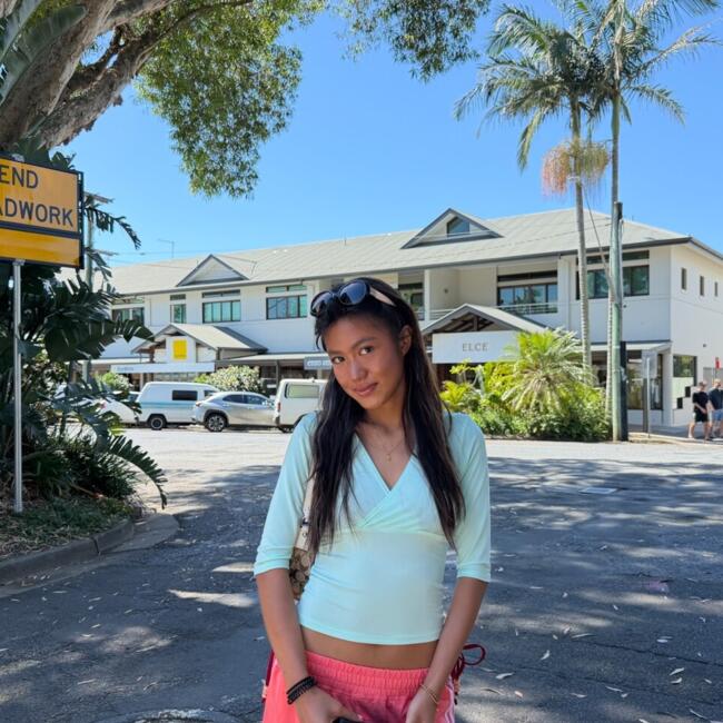 Babysitter in Brisbane: Renee