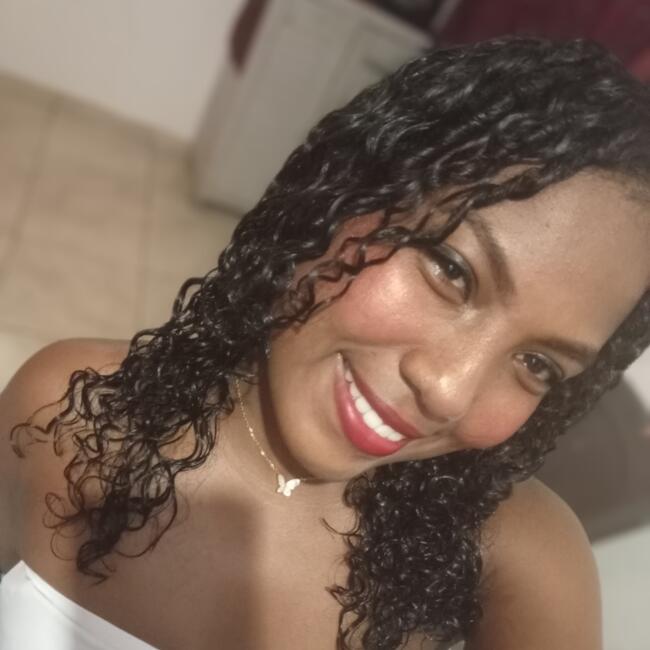 Niñera en Panamá: Queitline