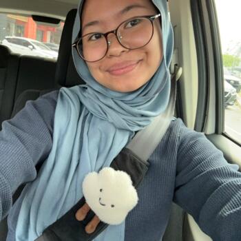Babysitter in London: Alya