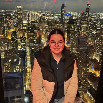 Babysitter in Besné: Maéva