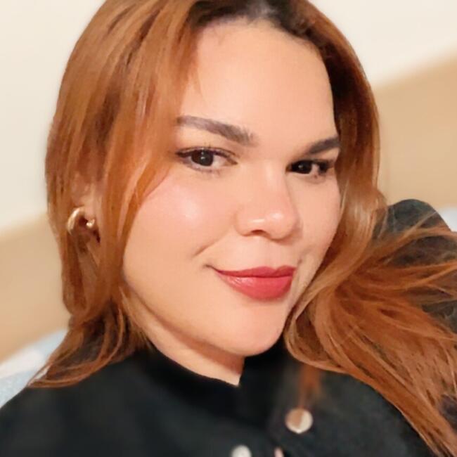 Canguro en Valencia: Nicole