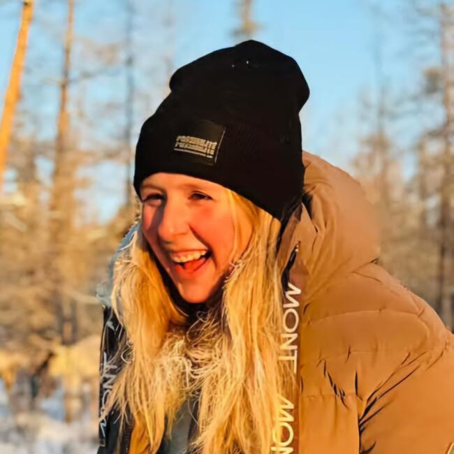 Babysitter in Tržič: Erika