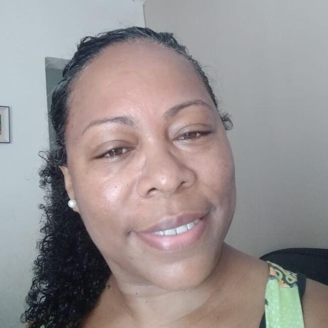 Babysitter in Salvador: Jaqueline Reis