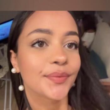 Babysitter in Nice: Yarah