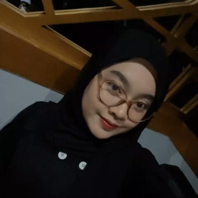 Lowongan pekerjaan babysitting di Jakarta: Merah